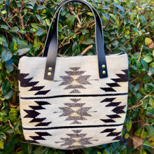 Load image into Gallery viewer, Wool tote  Bag