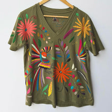 Load image into Gallery viewer, Otomí Embroidered Tee-L