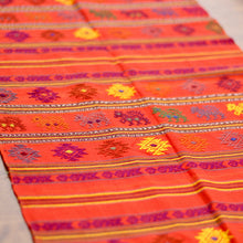 Load image into Gallery viewer, Chamula Woven Table Runner
