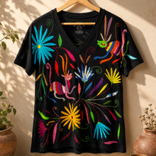Load image into Gallery viewer, Otomi Embroidered Tee-L