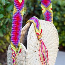 Load image into Gallery viewer, Straw Palm Circle bag