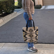 Load image into Gallery viewer, Wool tote  Bag