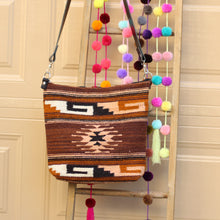 Load image into Gallery viewer, Zacatecas-wool crossbody  Bag