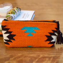 Load image into Gallery viewer, Wool-Telar cosmetic bag
