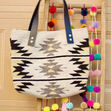 Load image into Gallery viewer, Wool tote  Bag