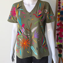 Load image into Gallery viewer, Otomí Embroidered Tee-M