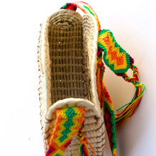 Load image into Gallery viewer, Straw Palm Circle bag