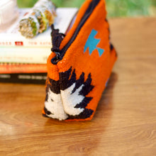 Load image into Gallery viewer, Wool-Telar cosmetic bag