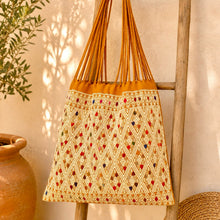 Load image into Gallery viewer, Handwoven Diamond Bag