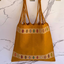 Load image into Gallery viewer, Handwoven cotton tote