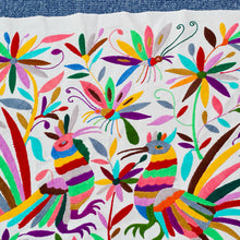 Load image into Gallery viewer, Otomi -wall decor