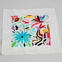 Load image into Gallery viewer, Otomi -wall decor
