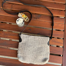 Load image into Gallery viewer, Wool Crossbody bag