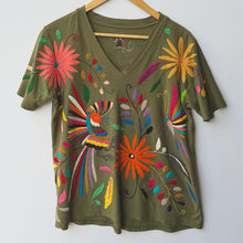 Load image into Gallery viewer, Otomí Embroidered Tee-L