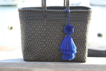 Load image into Gallery viewer, 3-tiered pom-pom