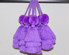 Load image into Gallery viewer, 3-tiered pom-pom