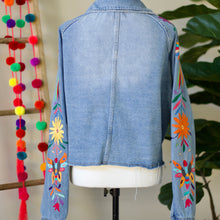 Load image into Gallery viewer, Otomi-embroidered Denim-Cropped Jacket-1X
