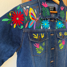 Load image into Gallery viewer, Otomi Denim Jacket-M
