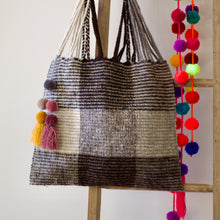 Load image into Gallery viewer, Wool Chiapas - Tote
