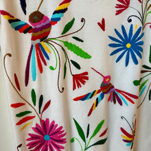 Load image into Gallery viewer, Otomí Embroidered Tee-L
