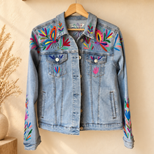 Load image into Gallery viewer, Otomi Denim Jacket-L
