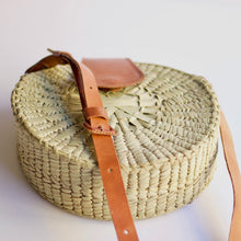 Load image into Gallery viewer, Palm Circle bag - Leather
