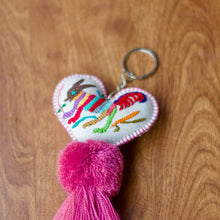 Load image into Gallery viewer, Otomi keychain-Tassel
