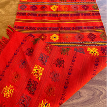 Load image into Gallery viewer, Chamula Woven Table Runner
