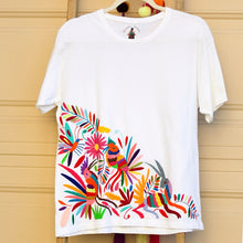 Load image into Gallery viewer, Otomi Embroidered T-shirt-L
