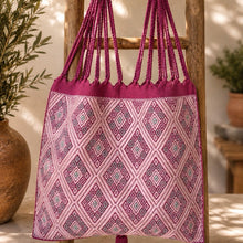 Load image into Gallery viewer, Handwoven Mayan tote Bag
