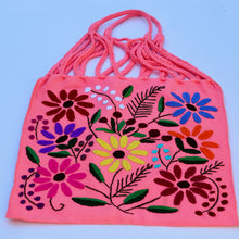 Load image into Gallery viewer, Handwoven Flower Tote
