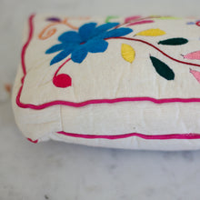 Load image into Gallery viewer, Otomi Embroidered toiletry Bag
