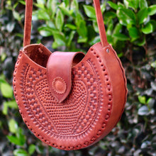 Load image into Gallery viewer, Leather Crossbody Bag
