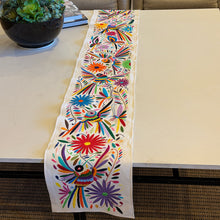 Load image into Gallery viewer, Hand-Embroidered Otomí Table Runner
