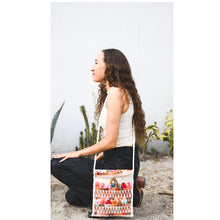 Load image into Gallery viewer, Chamula Morralito-crossbody Bag
