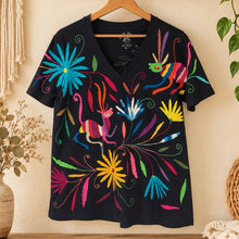 Load image into Gallery viewer, Otomi Embroidered Tee-XL

