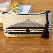 Load image into Gallery viewer, Wool-Telar cosmetic bag
