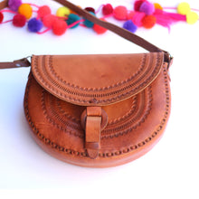 Load image into Gallery viewer, Chiapas Leather Crossbody Bag
