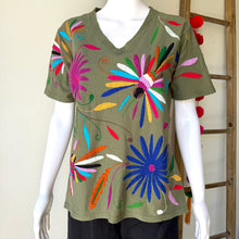 Load image into Gallery viewer, Otomí Embroidered Tee-L
