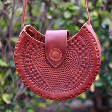 Load image into Gallery viewer, Leather Crossbody Bag
