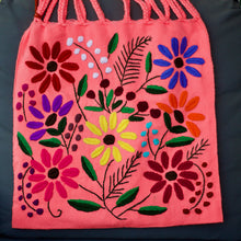 Load image into Gallery viewer, Handwoven Flower Tote
