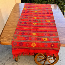 Load image into Gallery viewer, Chamula Woven Table Runner
