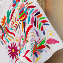 Load image into Gallery viewer, Otomi Embroidered T-shirt-L
