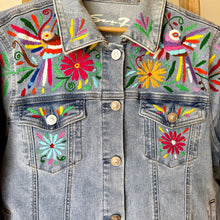 Load image into Gallery viewer, Otomi Denim Jacket-L
