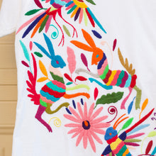 Load image into Gallery viewer, Otomi Embroidered T-shirt-M
