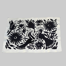 Load image into Gallery viewer, Otomi -wall decor

