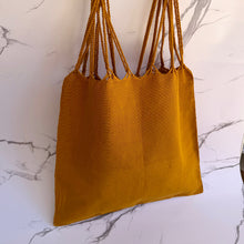 Load image into Gallery viewer, Handwoven cotton tote

