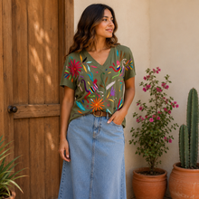 Load image into Gallery viewer, Otomí Embroidered Tee-M
