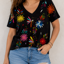 Load image into Gallery viewer, Otomi Embroidered Tee-L
