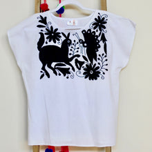 Load image into Gallery viewer, Otomi Black embroidered blouse -XL
